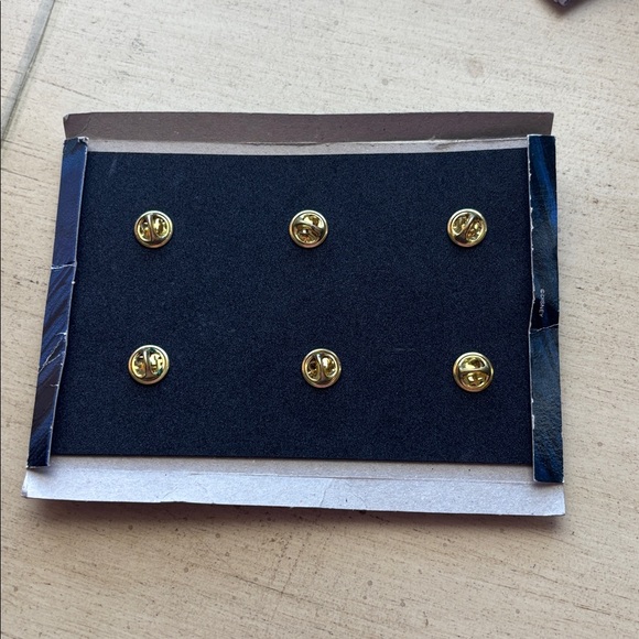 Disney Pocahontas Character Pin Collection - Picture 2 of 2